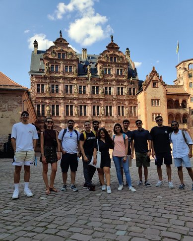 Studierende machen Ausflug in die Heidelberger Altstadt