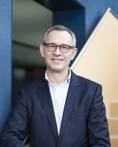Portraitfoto Prof. Dr. Carsten Diener
