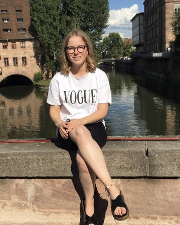 Lara Schneider-Fresenius studiert Medien- und Kommunikationsmanagement und schreibt für den Blog der Hochschule.