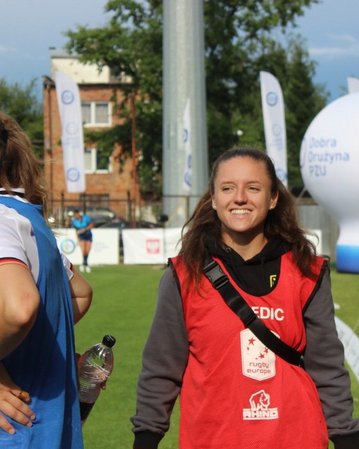 Physiotherapie-Studentin Maria Saile unterstützte die bei der Rugby Europameisterschaft die U18