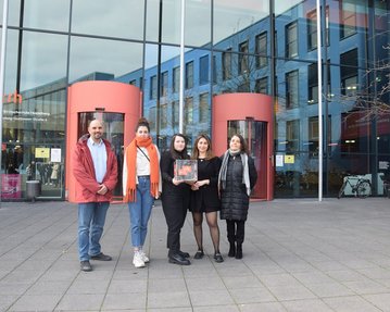 Studierende und Mitarbeitende der SRH Hochschule Heidelberg sammelten 3.000 Euro für die Erdbebenopfer.